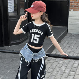 Teenager Mädchen Schwarz Weiß Buchstabe Nummer Druck Crop Top Patchwork Hose 2 Pcs Cool Suit Set - Product Image 6