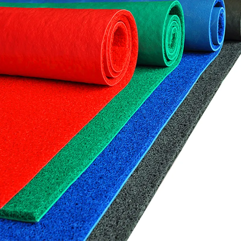 Tapis de sol en rouleau de différentes couleurs en PVC
