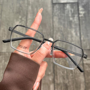 Monture de lunettes rectangulaire Danyang 2625 en titane pur, légère, monture complète, lunettes de vue pour hommes - Product Image 1