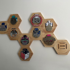 Hot bán chạy món quà tổ ong huy chương Bộ sưu tập chủ huy chương bằng gỗ hiển thị cho Runner Quà Tặng - Product Image 6