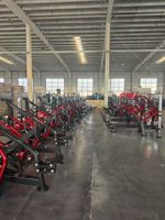 Machine de musculation dorsale circulaire Super Lat Pulldown avec mouvement d'arc naturel pour une étirement et une contraction des latérales dorsales améliorés