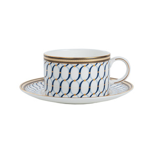 High Appearance European Bone China Coffee <b>Cup</b> Saucer <b>Set</b> Overlap Shadow Design Gift Box Couple <b>Cups</b> with Spoon for Wedding Gift - Product Image 5