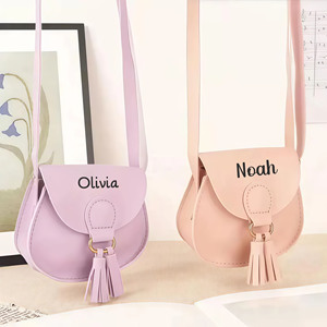 Petit sac à main pour filles avec pompon, sac bandoulière personnalisé pour enfants avec nom, mini sacs à bandoulière à sangle réglable - Product Image 2