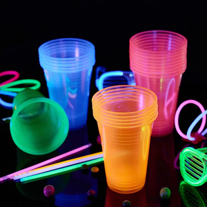Fábrica al por mayor 16 oz Vasos de plástico Neón Brillante Vasos de fiesta de plástico Colores de neón surtidos para fiestas Carnavales y cualquier evento - Product Image 5