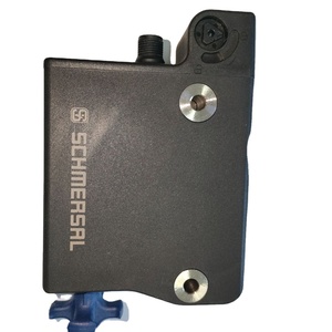 เซนเซอร์วัดระยะ IFL10-30L-11TP-1766 Schmersal สำหรับตรวจจับโลหะในอุตสาหกรรม - Product Image 1