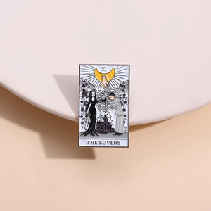 Pin de solapa de esmalte suave con diseño de vaso de fitoquímica de dibujos animados, personalizable, artesanía metálica, en stock - Product Image 2