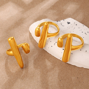 แหวนทองรูปทรงเรขาคณิต สแตนเลสสตีล ชุบทอง 18K ดีไซน์เปิดแบบไม่สมมาตร เครื่องประดับแฟชั่นสำหรับทุกเพศ เหมาะเป็นของขวัญ - Product Image 2