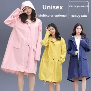 Imperméable en polyester pour une personne, pour femmes et hommes - Vêtement de pluie moderne pour la randonnée, les loisirs en plein air, les voyages - Product Image 1