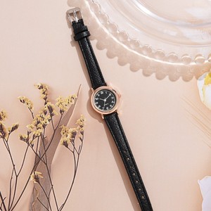 Reloj de pulsera para mujer con correa delgada, esfera pequeña, estilo sencillo y elegante. - Product Image 4