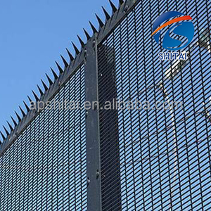 Panneau de clôture anti-escalade Clôture d'aéroport Clôture antivol 358 à mailles denses avec clou barbelé - Product Image 2