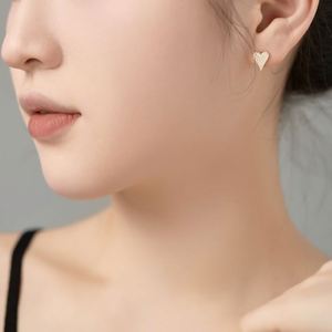 Pendientes de Plata S925 Hipoalergénicos con Diamantes Completos y Circonita Cúbica 5A en Forma de Corazón, Regalo Ideal para San Valentín 2024 de Dylam Top Picked - Product Image 5