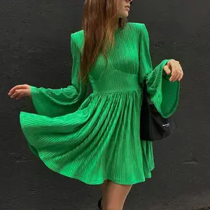 Undefined gaun seksi berlipat modis lengan menyala baru musim semi 2023 gaun kasual A-line