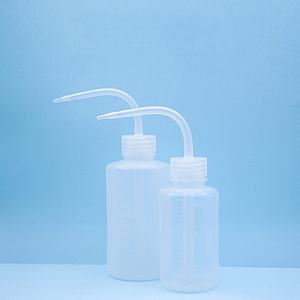 Venta al por mayor 150ml 250ml 500ml 1000ml Squeeze Codo Botella de lavado de plástico con marca de garrapata - Product Image 5