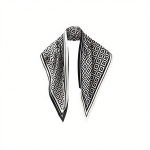 Pañuelo triangular multiusos con estampado floral a cuadros, 60x135cm, 36G, accesorio de moda para mujer - Product Image 1