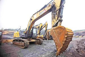 Excavadora Hidráulica Usada XCMG Oficial XE600DK MAX de 60 Toneladas para Construcción en Venta - Product Image 2