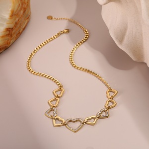 Collar de Acero Inoxidable con Cadena de Eslabones, Diseño Geométrico de Amor, Chapado en Oro de 18K, Resistente al Agua, Duradero, No se Desvanece, Moderno, de Lujo Ligero, Premium, Ideal para Regalo - Product Image 3