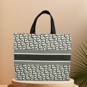 Vliesstoff-Falttasche mit Individuell Bedrucktem Logo Tragbare Geschenk-Einkaufstasche mit Anpassbarem Griff - Product Image 4