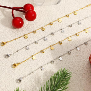 Pulsera con Dijes de Estrella, Chapada en Oro, con Colgante de Copo de Nieve, Joyería Minimalista, Regalo para Mujer - Product Image 3