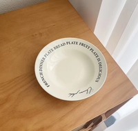 Assiette en céramique INS avec lettres anglaises, assiette à salade, assiette à fruits, assiette à dessert, petit plat, finition brillante, compatible micro-ondes, style minimaliste