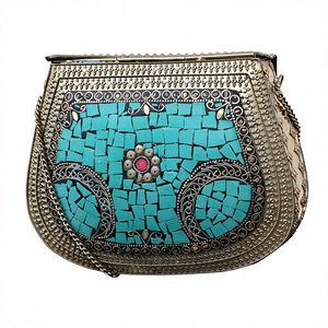 AUREVIA CRAFTS Elegante Bolso de Mano de Latón Premium con Diseño de Rayos de Sol, Correa de Cadena, Hecho a Mano, para Fiesta de Noche, Imitación Antigua - Product Image 1