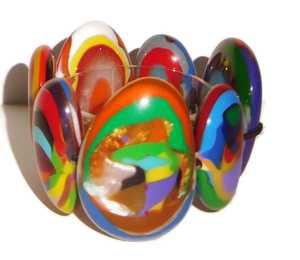 Bracelet pour femmes de style vintage personnalisé de la meilleure qualité, bijoux de mode en résine fabriqués à la main avec diamant et perle cadeau Inde - Product Image 6