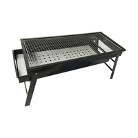 Mini Barbecue Gril Pliable Portable au Charbon de Bois pour Cuisine Extérieure Pique-niques Fêtes de Jardin Camping Voyage en Acier