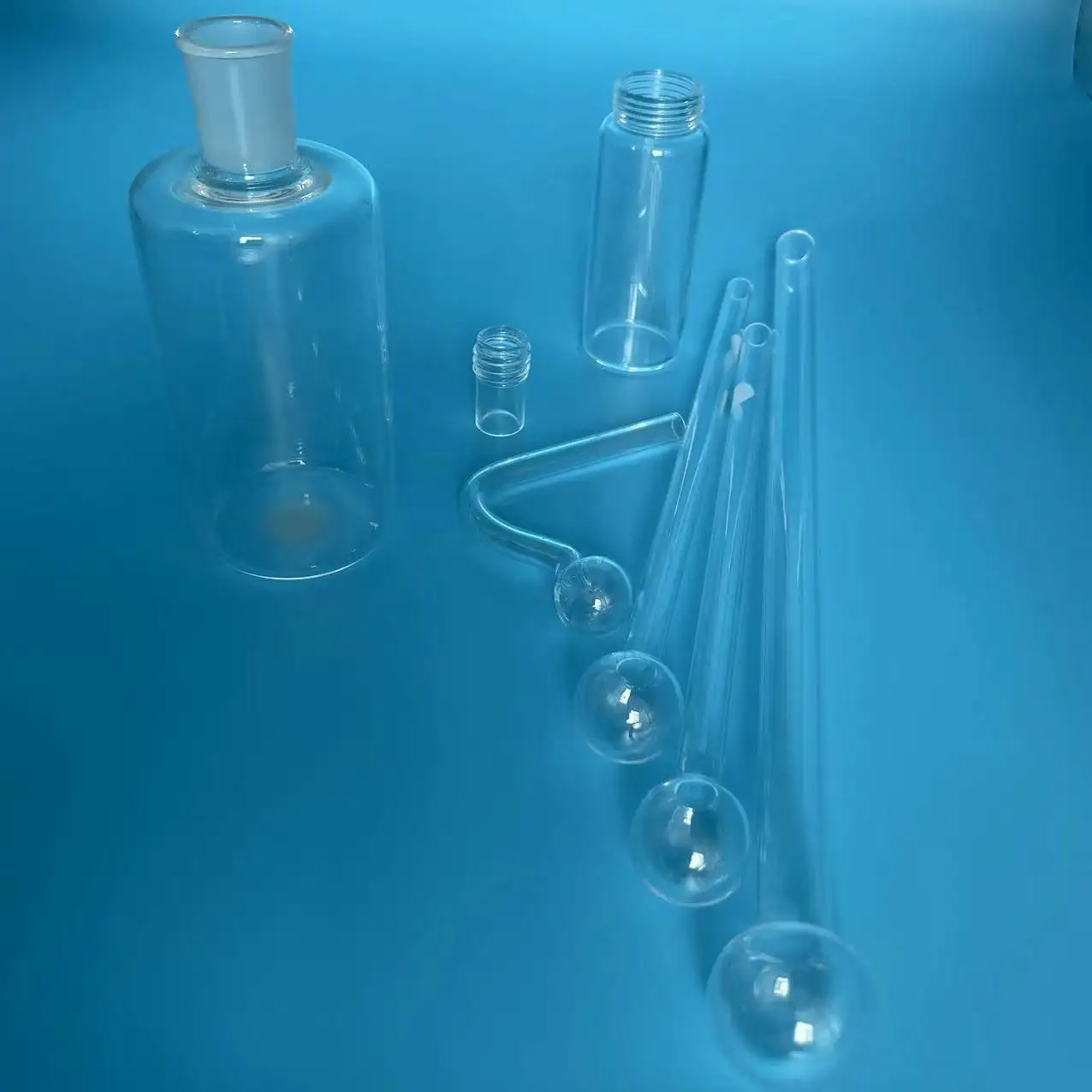 Prix du fabricant Extrémité sphérique transparente Test de laboratoire Tube de verre de quartz Bouteille filetée en quartz
