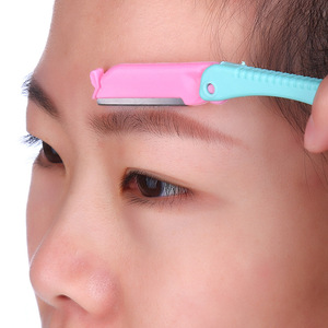 Recortador de cejas Soumei Hidemi, cuchilla de plástico con punta inclinada para dar forma con precisión, herramienta de maquillaje - Product Image 2