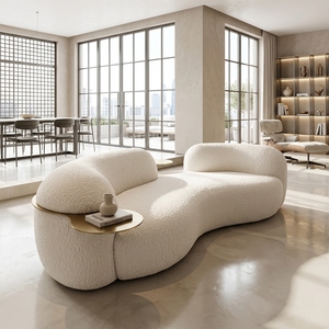 Divano Curvo in Bouclé Bianco con Tavolino Laterale in Metallo, Forma Organica Unica, Divano di Design per Studio Moderno e Luminoso - Product Image 2