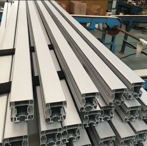 Profilo Industriale in Alluminio Standard 30x30/40x40 (Lega 6063) - Personalizzabile per Linee di Assemblaggio e Banchi da Lavoro in Fabbriche Elettroniche - Product Image 3