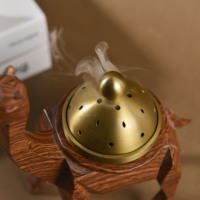 Brûleur d'encens Bakhoor artisanal en bois massif avec couvercle ventilé en laiton, support Mubkhar pour table arabe, Ramadan, hôtel, villa, vente en gros