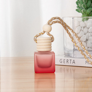 Vente chaude 8ml Carré Givré Coloré Bouteille De Parfum De Voiture Forme Plate avec Caps En Bois Cordes Suspendus Bouteilles De Parfum En Verre De Voiture - Product Image 6