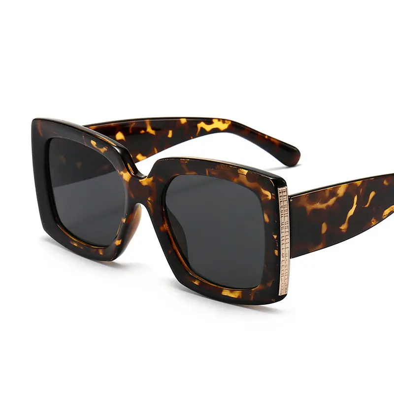 Guvivi 2021 new fashion big frame camouflage sunglasses popular men and women sunglasses wholesale sunglasses
