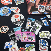 Autocollants en vinyle à thème festif très vendus pour la marque d'événements musicaux, la culture des jeunes, les produits de merchandising et l'expression créative