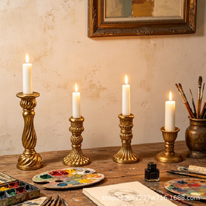 Juego de Candelabros de Resina Estilo Europeo, Acabado Dorado, Decoración para el Hogar, Centro de Mesa, Decoración para Bodas - Product Image 1