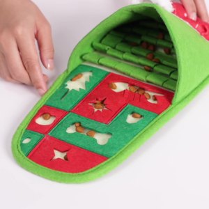 Vente en gros de tapis anti-étouffement à alimentation lente, cadeau de Noël, coussin de <span class=keywords><strong>chien</strong></span> en forme de <span class=keywords><strong>chausson</strong></span> pour l'entraînement olfactif, commande en gros - Product Image 3