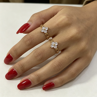 Montres et bagues pour femmes en acier inoxydable plaqué or 18 carats, motif trèfle porte-bonheur, zircon, luxe moderne