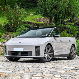 Venta Directa de Fábrica 2025: Coche Li Auto Lixiang 4WD de Nueva Energía, Vehículo de 6 Plazas en Venta - Product Image 5