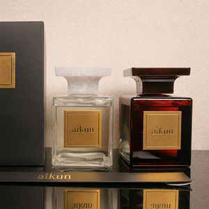 Aikun Brands Low MOQ Fast Turn Square Glass XL <b>Reed</b> <b>Diffuser</b> Set Gold Foil Label Beige Box Any Scent Long Lasting for Retail - Product Image 2