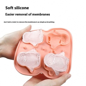 Moule à glaçons 3D en silicone durable en forme de pingouin, 4 emporte-pièces animaux pour crème glacée, prêt pour congélateur, pour glaçons et aliments congelés - Product Image 4