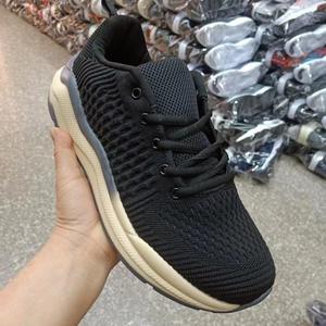 Liquidation de chaussures neuves en lots : Sandales pour femmes, baskets pour hommes et enfants – Vente en gros à prix réduits - Product Image 4