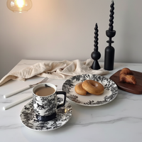 Assiette plate en porcelaine de la série Forêt rétro française, émaillée, passe au micro-ondes, motif de dessin animé, maison, restaurant occidental, petit-déjeuner, dessert