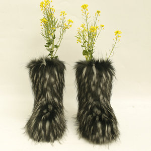<strong>2026</strong> Hot Selling Customized Color Solid Anti-Slip Wholesale <strong>Women</strong> Winter Snow Warmful Faux Raccoon Fur <strong>Boots</strong> - Product Image 4