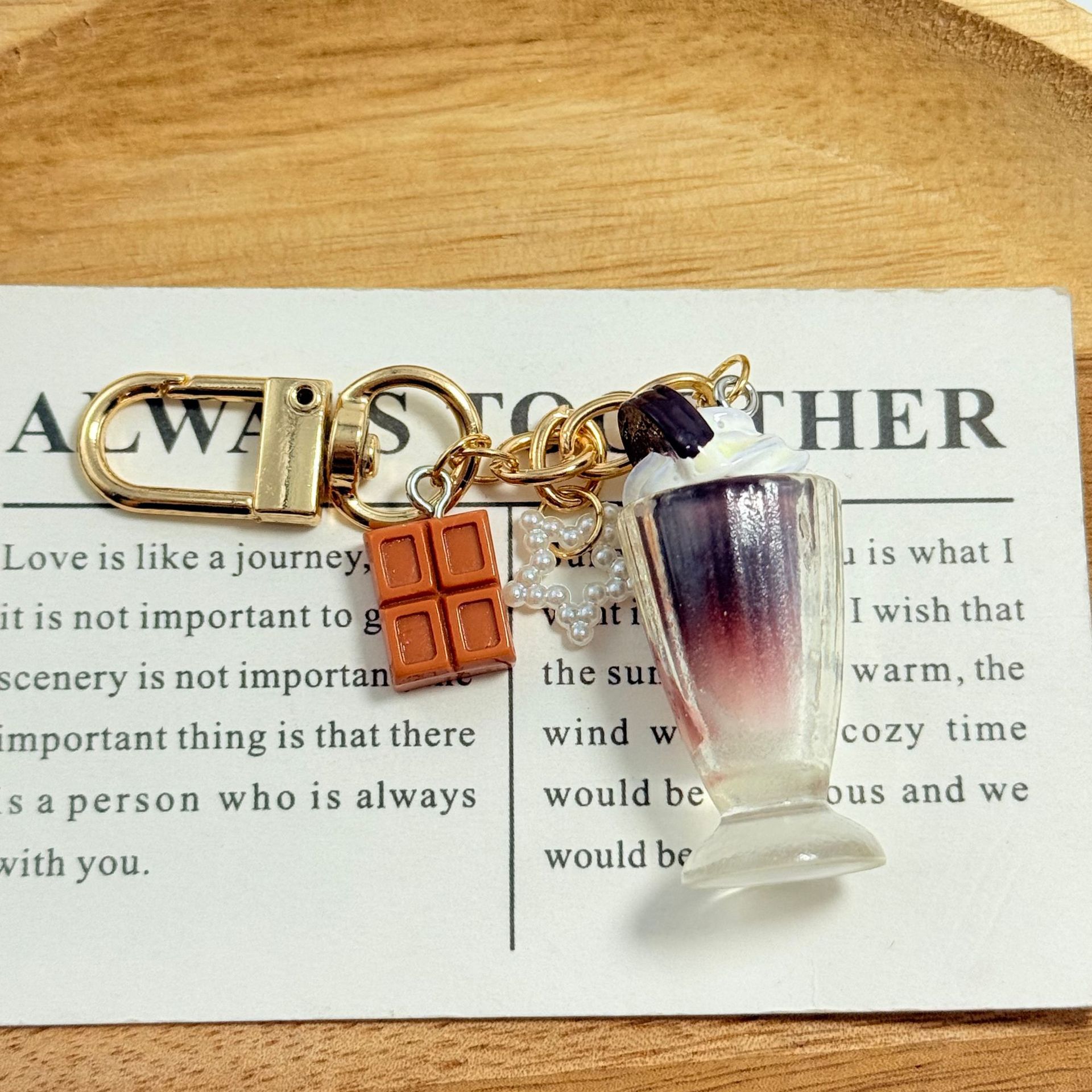 สีน้ำตาล