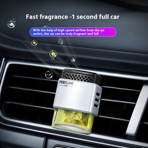 Perfume de coche oceánico de larga duración, decoraciones de salida de aire acondicionado para coches de <span class=keywords><strong>hombre</strong></span> y mujer, decoraciones de cristal para coche, aromaterapia de pera - Product Image 5