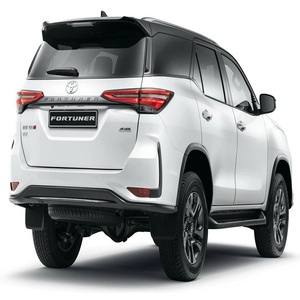 Promoción para Fortuner Híbrido AWD con Asientos de Cuero, ACC, R19, Interior Oscuro, SUV en Venta - Product Image 5