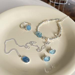 Ensemble de bijoux de luxe tendance populaire, collier et bague en argent sterling 925 avec diamant ovale bleu marine en forme d'œuf de pigeon - Product Image 1