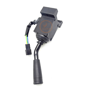 Le nouveau commutateur combiné 3519823M91 convient aux chargeuses CNH 595, 595LSP, 595SLE et 595S. - Product Image 4