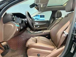 <span class=keywords><strong>Mercedes</strong></span>-Benz Classe <span class=keywords><strong>E</strong></span> d'occasion 2022 Facelift II <span class=keywords><strong>E</strong></span> 300 L Style RWD 9G-<span class=keywords><strong>TRONIC</strong></span> Berline de luxe intermédiaire-grande - Product Image 3