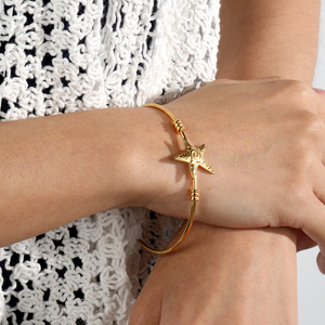 สร้อยข้อมือสแตนเลสชุบทอง 18K แบบซ้อนกันได้ กันน้ำ ป้องกันอาการแพ้ เครื่องประดับแฟชั่นสำหรับผู้หญิง ขายส่ง - Product Image 5